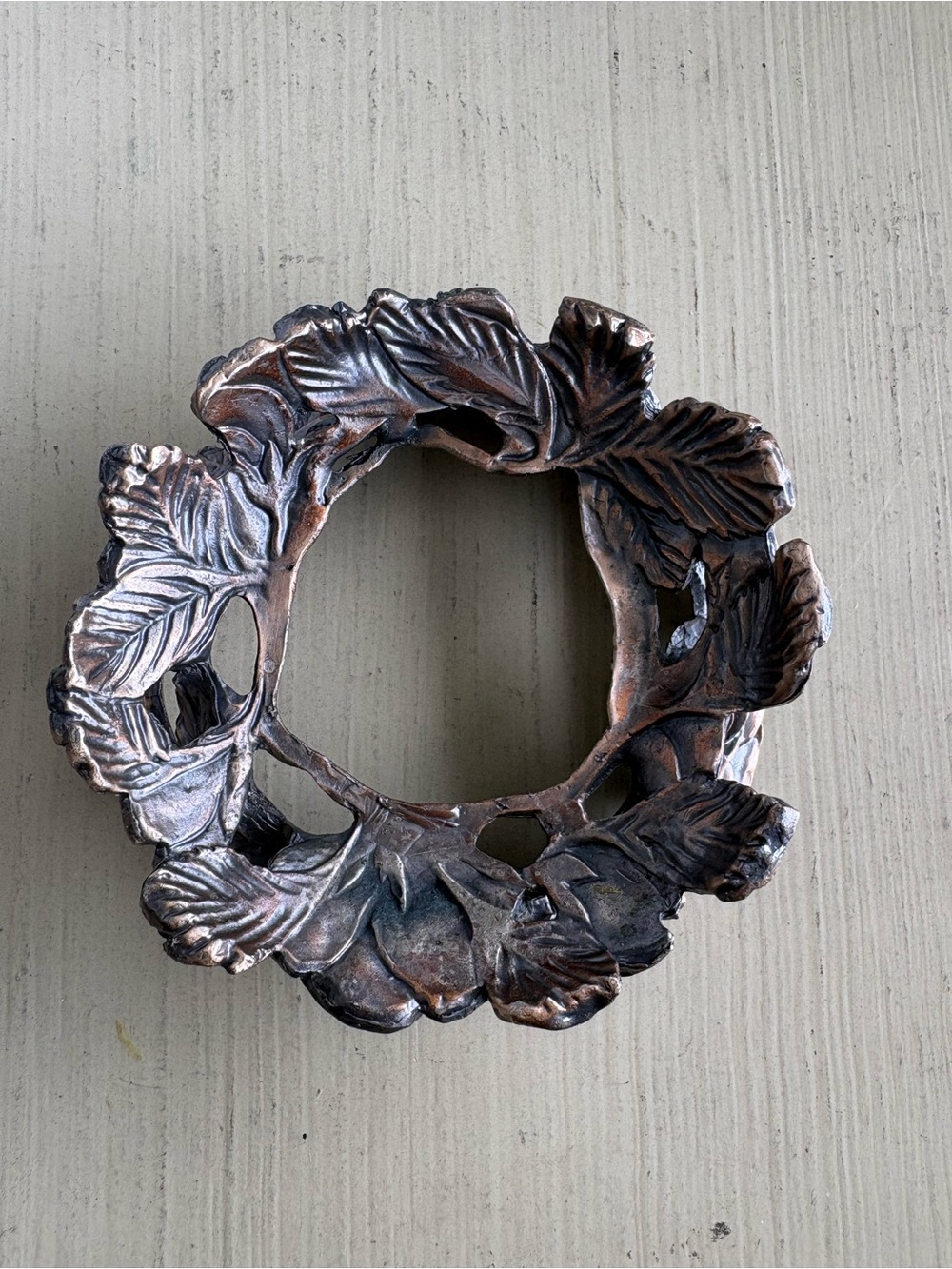 Decorative Leaf Wreath Candle Holder - Bronze Tone